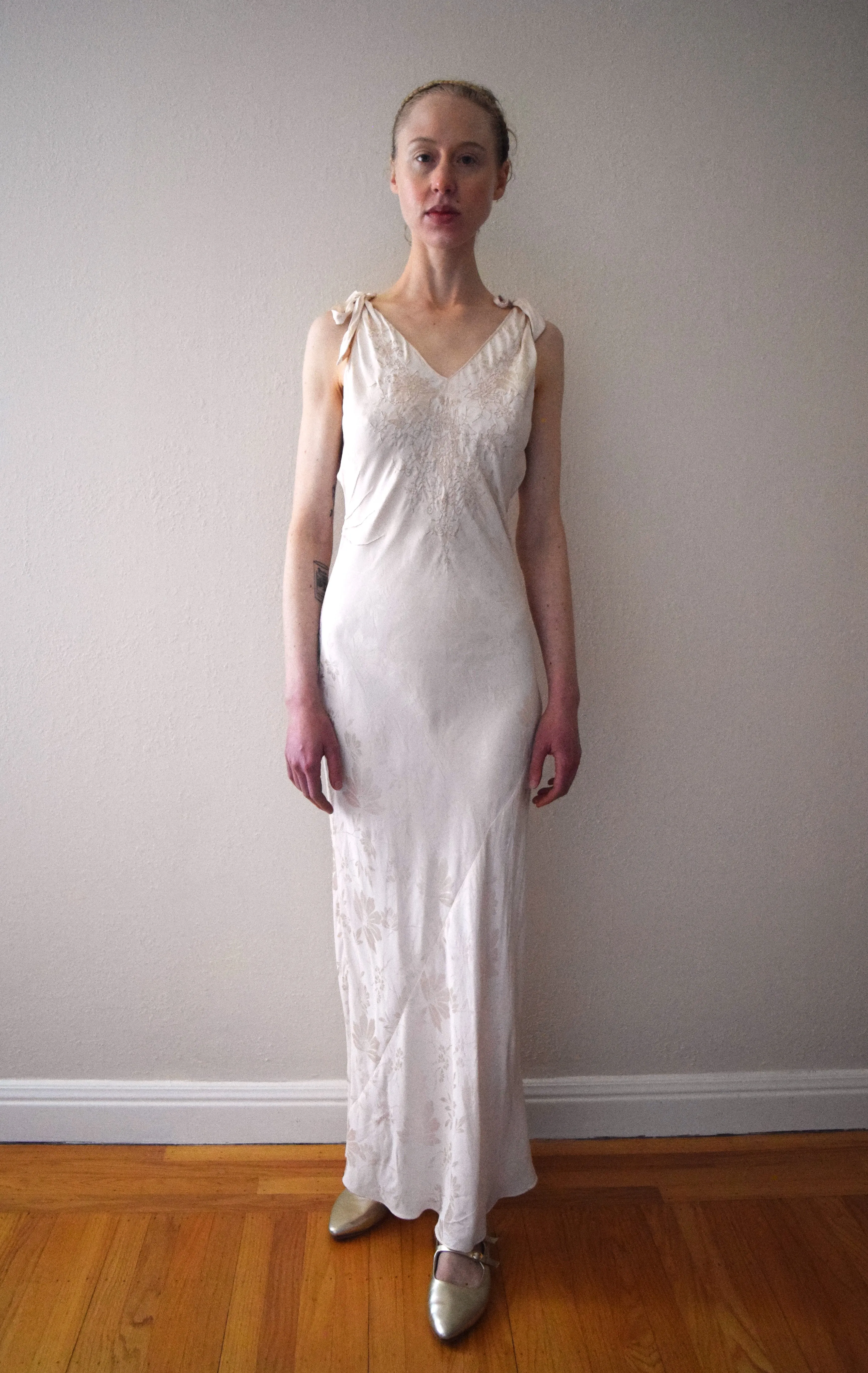 1930s embroidered slip dress . vintage blush pink nightgown . size xs to medium
