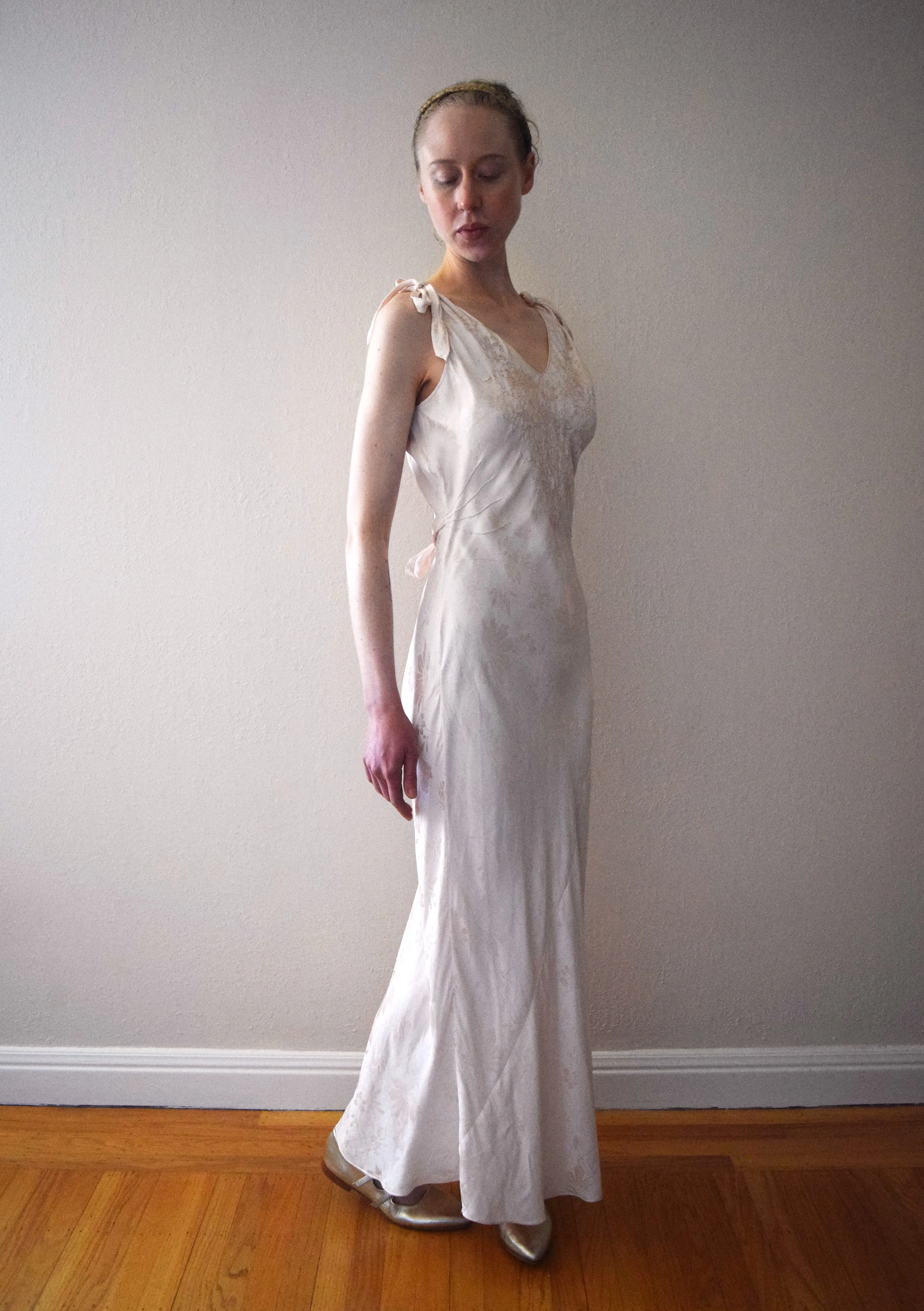 1930s embroidered slip dress . vintage blush pink nightgown . size xs to medium