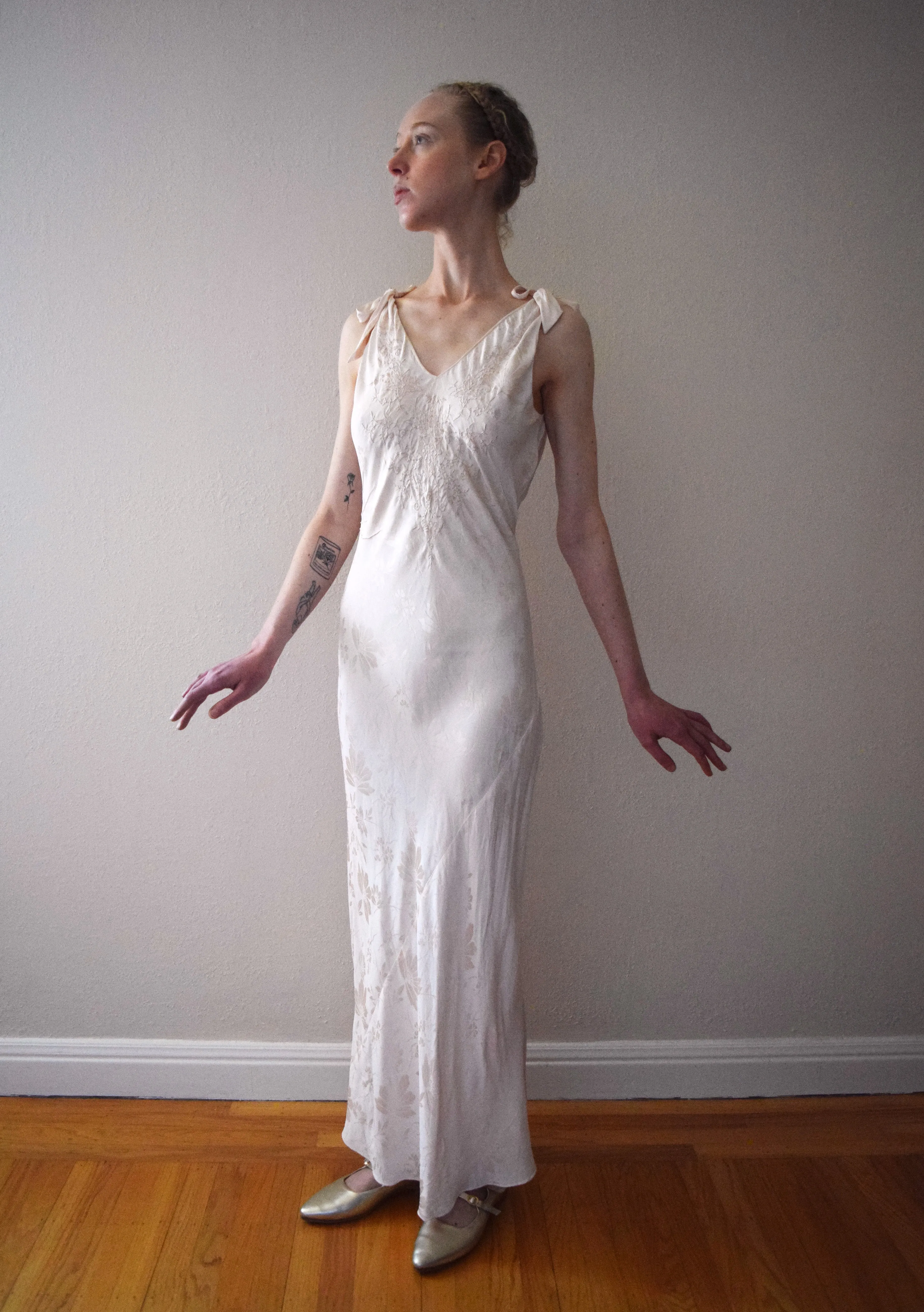 1930s embroidered slip dress . vintage blush pink nightgown . size xs to medium