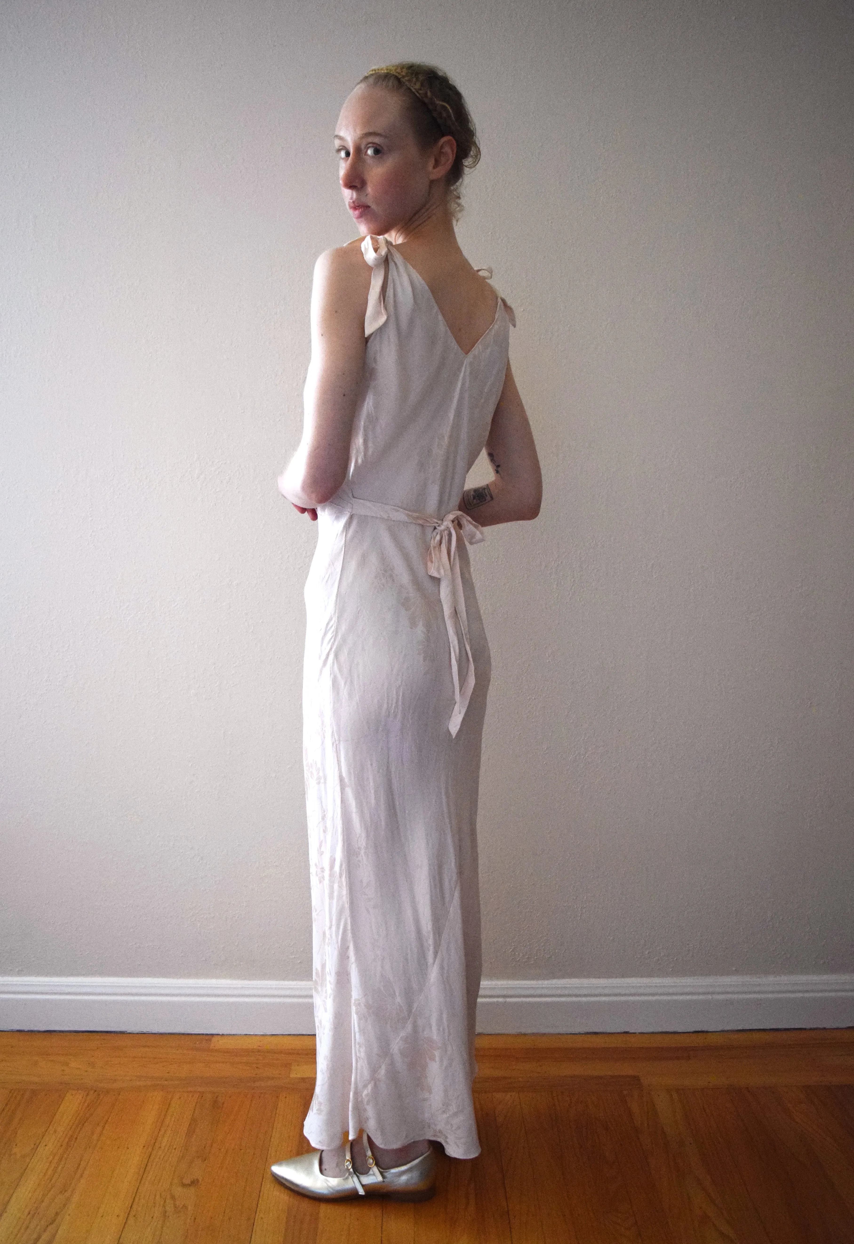 1930s embroidered slip dress . vintage blush pink nightgown . size xs to medium