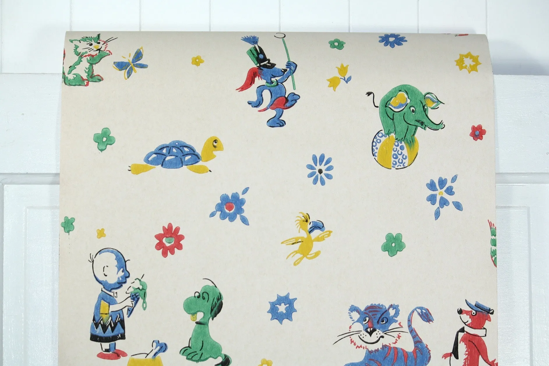 1960s Childrens Vintage Wallpaper