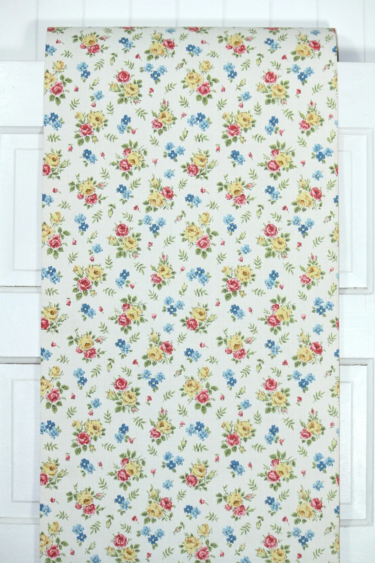 1960s Floral Vintage Wallpaper
