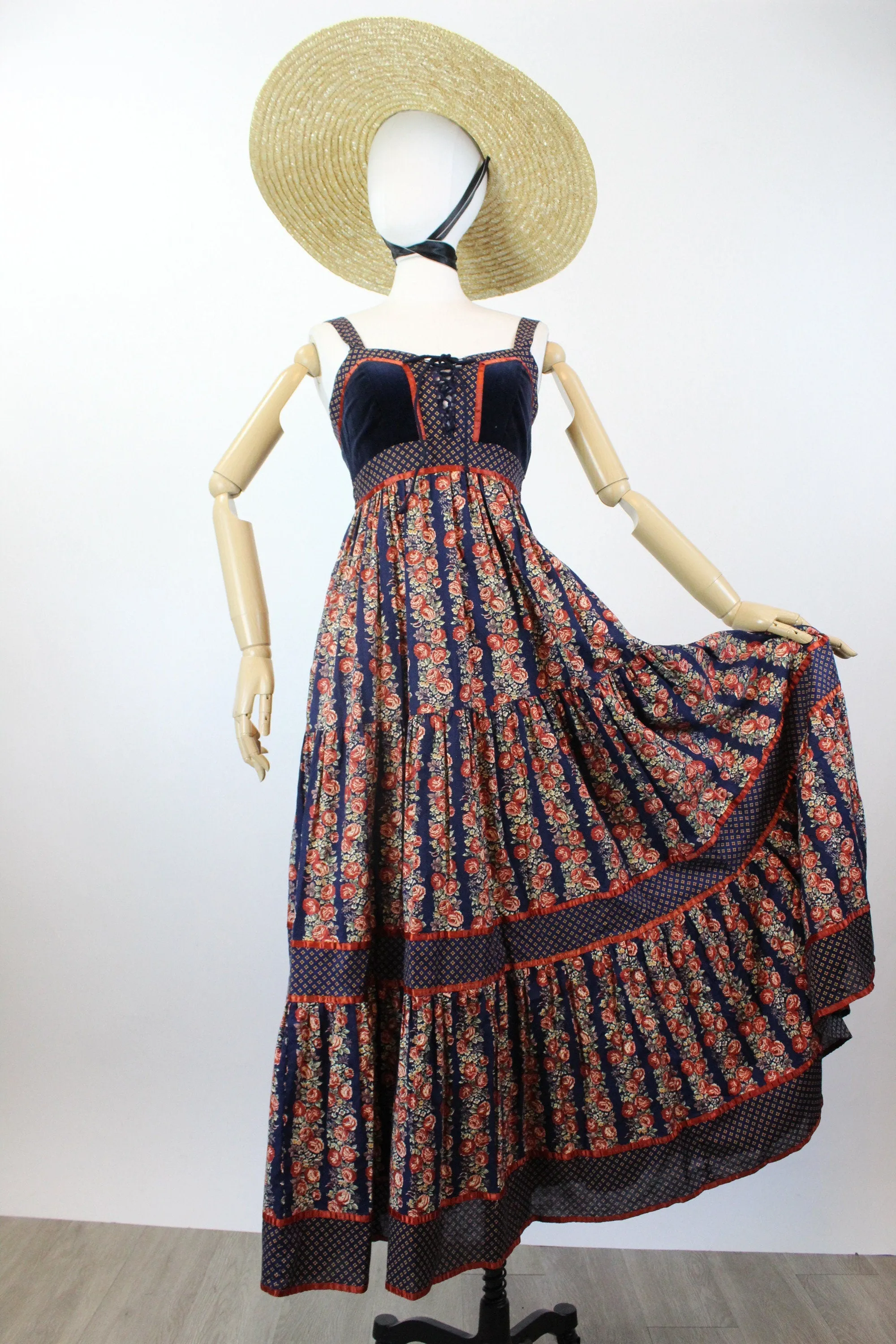 1970s GUNNE SAX cabbage rose corset maxi dress xss | new fall