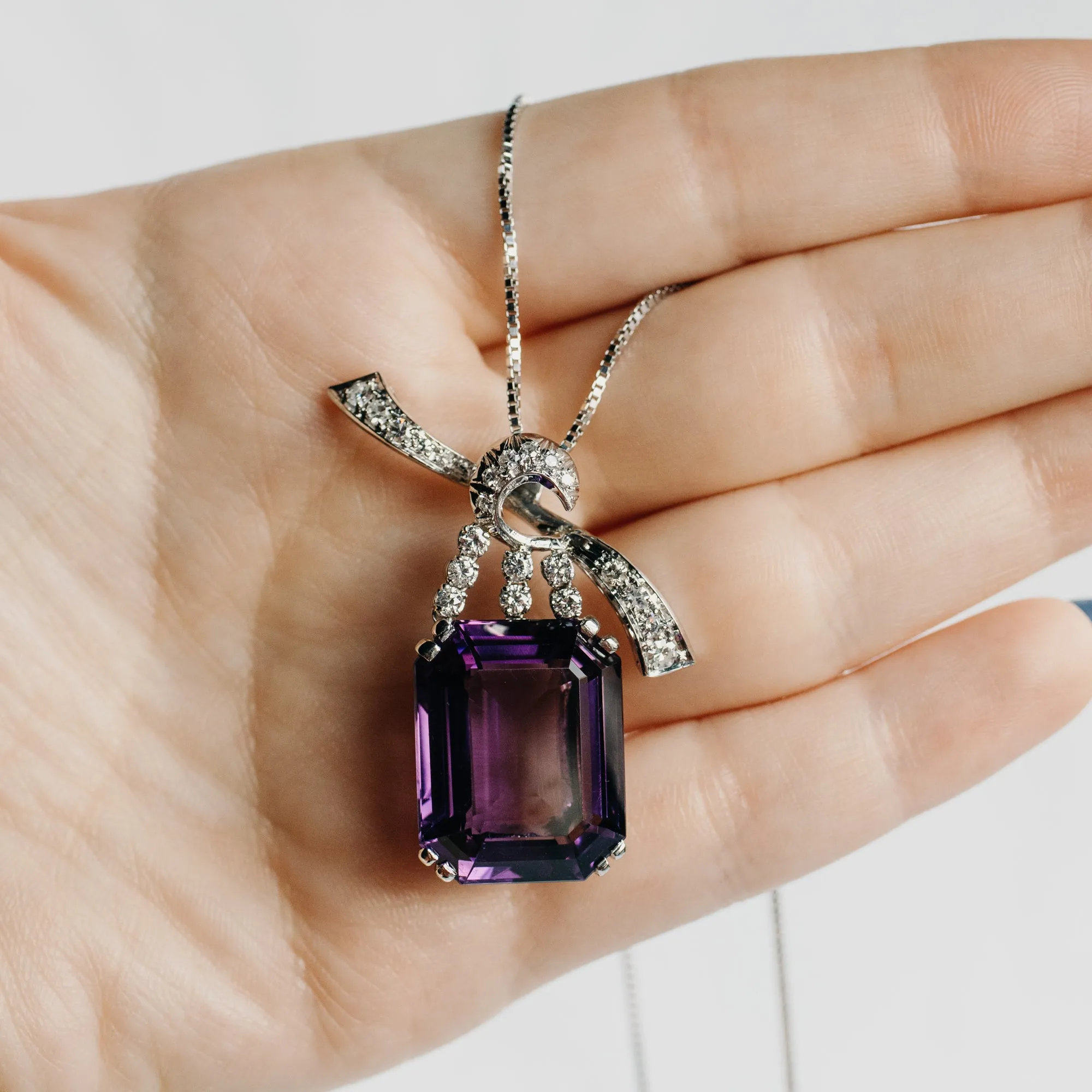 27.95ct Amethyst and Natural Diamond Pendant Necklace