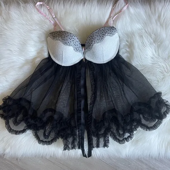 34D Vs Victoria’s Secret 2013 Vintage Ruffled Chemise Lingerie slip -Black white