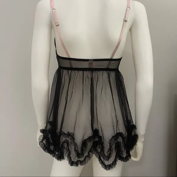 34D Vs Victoria’s Secret 2013 Vintage Ruffled Chemise Lingerie slip -Black white