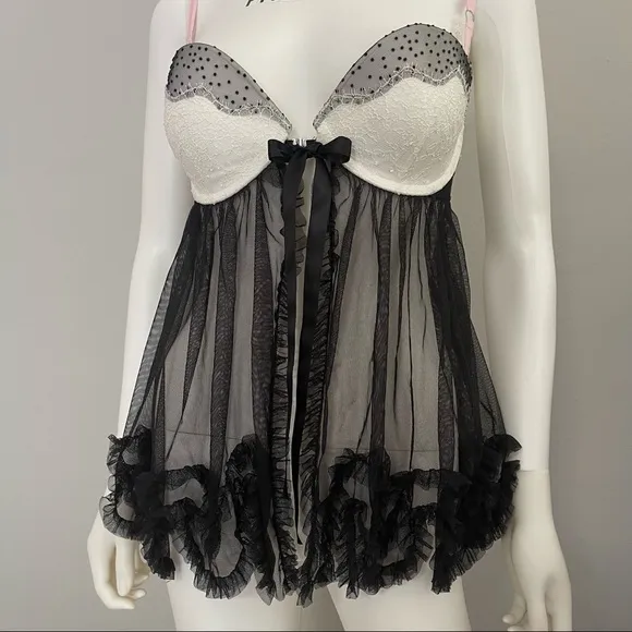 34D Vs Victoria’s Secret 2013 Vintage Ruffled Chemise Lingerie slip -Black white