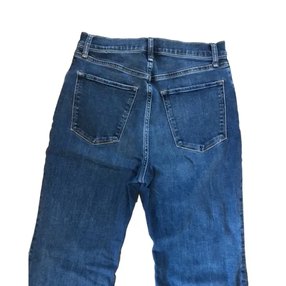 Abercrombie and Fitch The Flare Ultra High Rise jeans size 30/10S Curve love