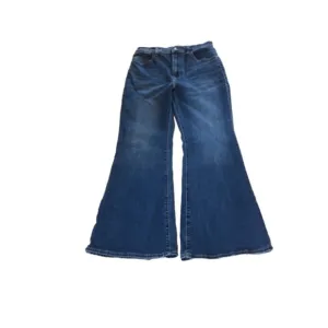 Abercrombie and Fitch The Flare Ultra High Rise jeans size 30/10S Curve love