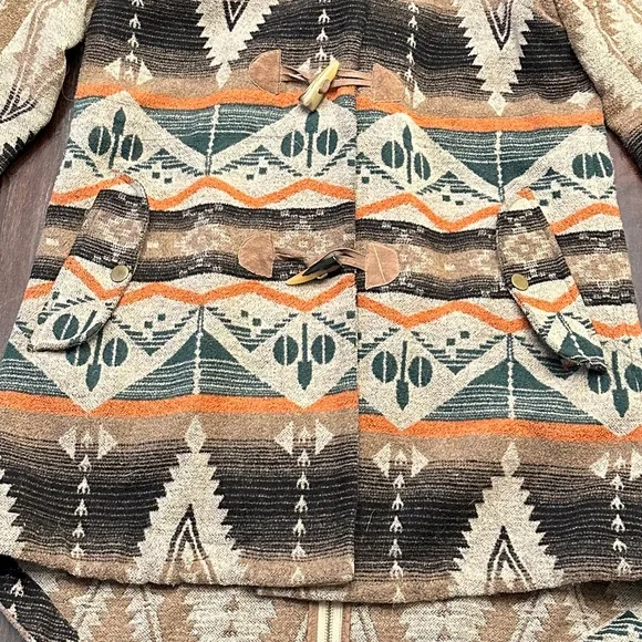 BB Dakota Brown and Orange Cape with Geometric Pattern and Fur-Lined Collar