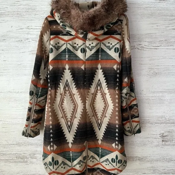 BB Dakota Brown and Orange Cape with Geometric Pattern and Fur-Lined Collar