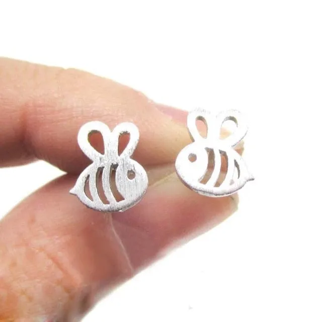 Beetress Honeycomb Beehive Necklace