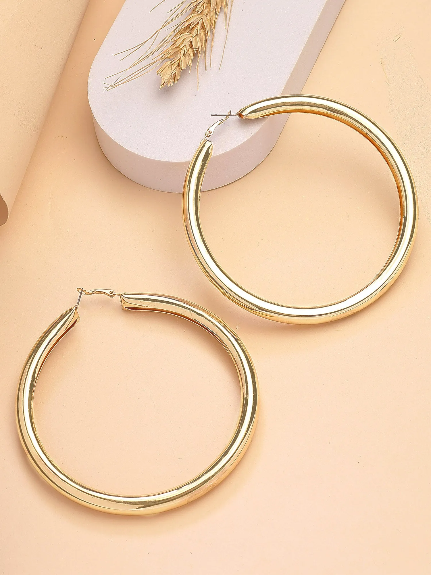 Bohey by KARATCART Gold Plated Floral Stud Earrings for Women