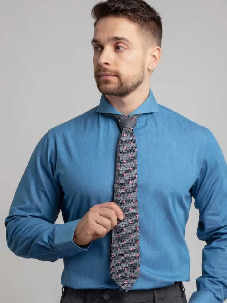 Extreme Cutaway Light Denim Shirt
