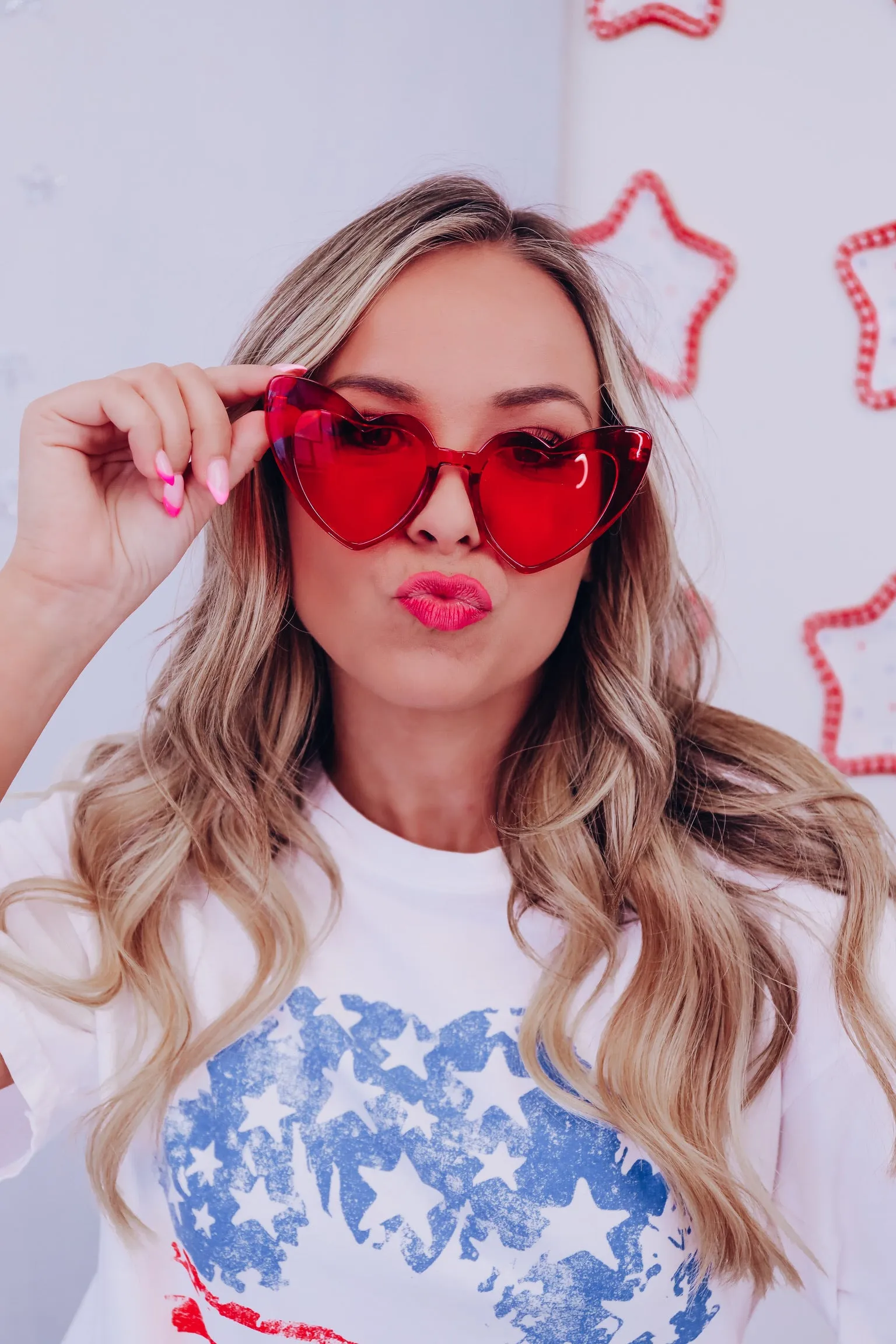 Heart Frame Cat-Eye Sunglasses - Red