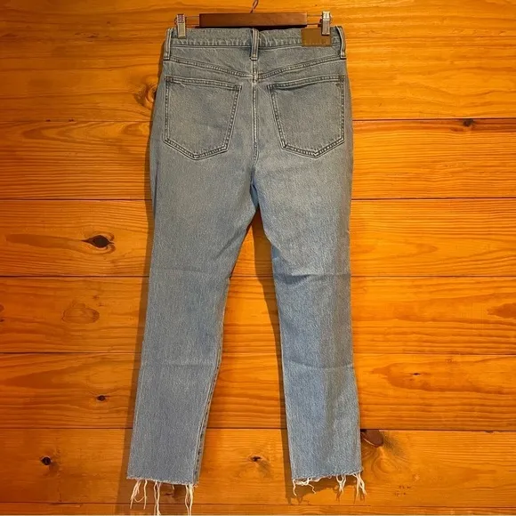 Madewell The Perfect Vintage Jean in Bradwell Wash: Ripped Edition 28