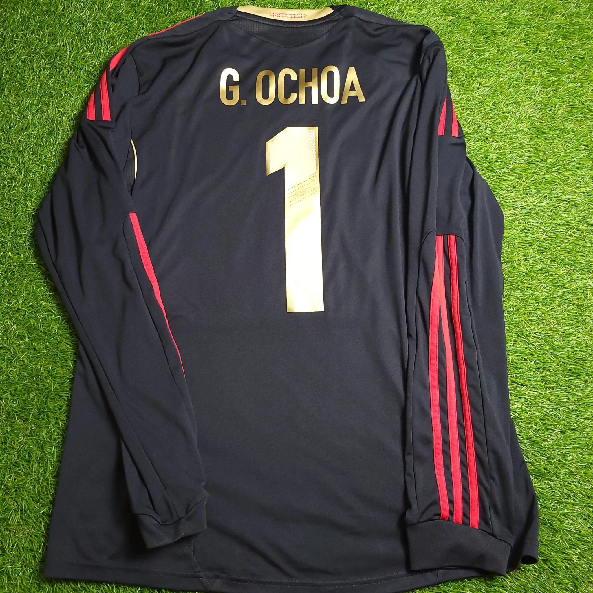 Memo Ochoa Mexico 2011 GK Soccer Away Jersey Shirt L SKU# V13582