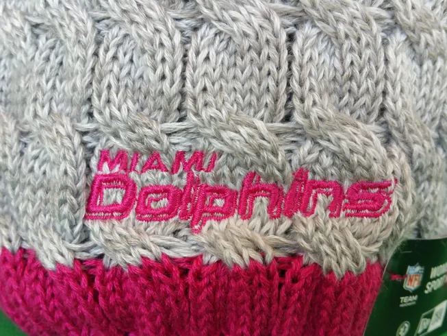 Miami Dolphins Breast Cancer Awareness Womens Fleece Pom Toque