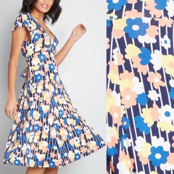ModCloth Timelessly Lovable Floral V-Neck Jersey Knit Dress Size Large NEW