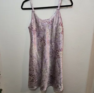 Oscar de la Renta Pink Label Paisley Slip Medium