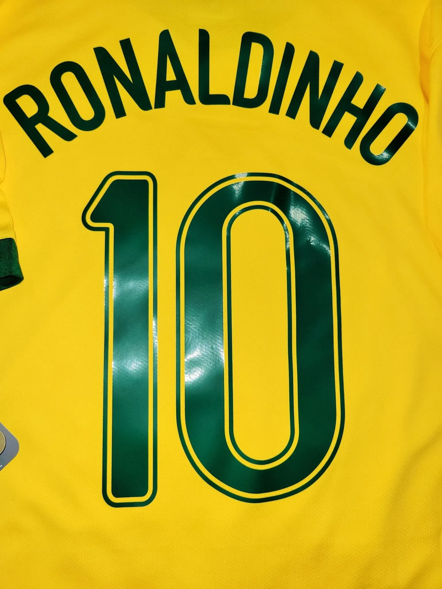 Ronaldinho Brazil 2006 World Cup Home Soccer Jersey Shirt Camiseta BNWT M SKU# 103889