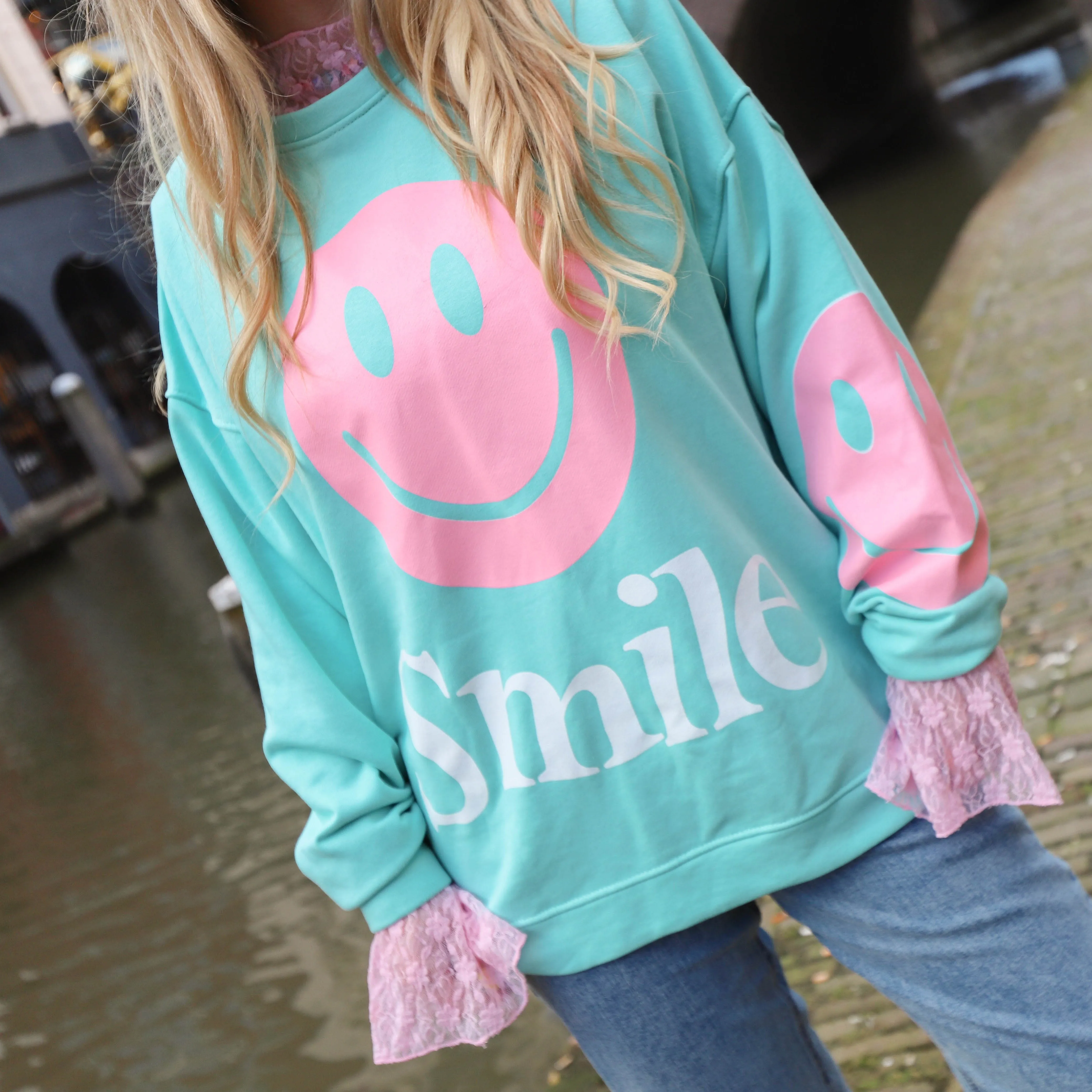 Smile sweater blauw