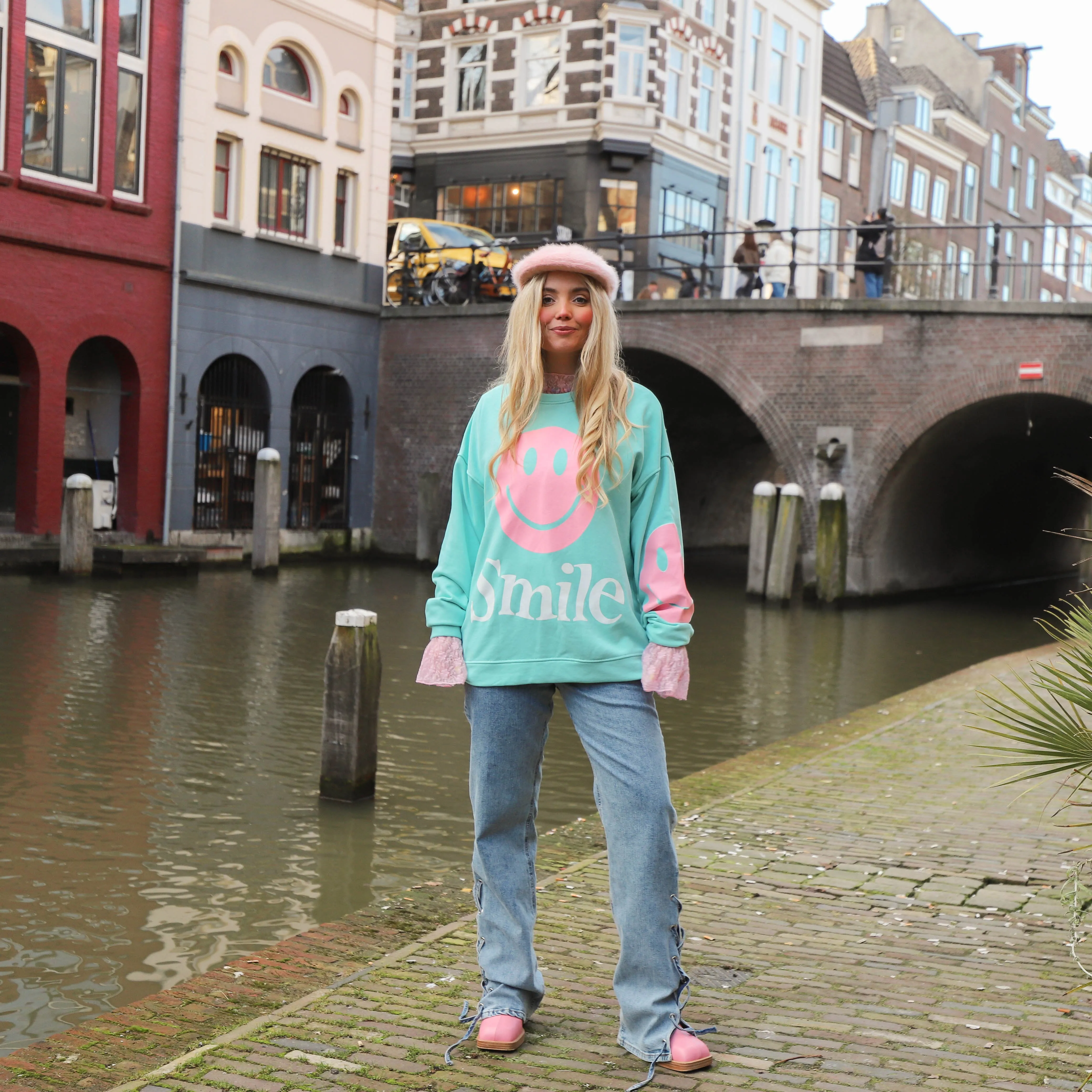 Smile sweater blauw