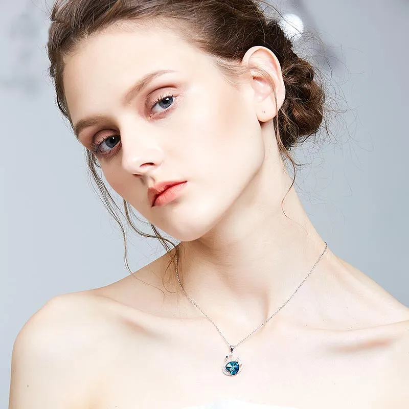 Swan Lake Animal Designed Pendant Necklace