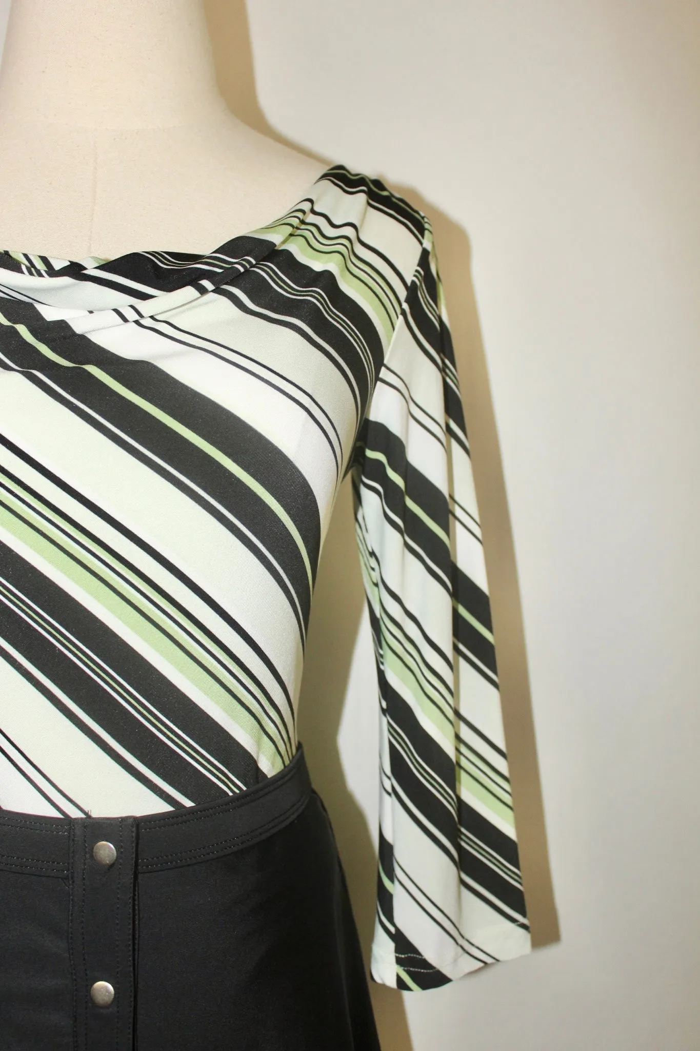 Vintage 90s Cowl Neck Key Lime Knit (S-M)