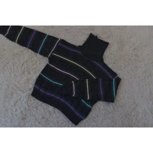Vintage 90s Gray Striped Acrylic/Nylon Turtleneck Sweater size S