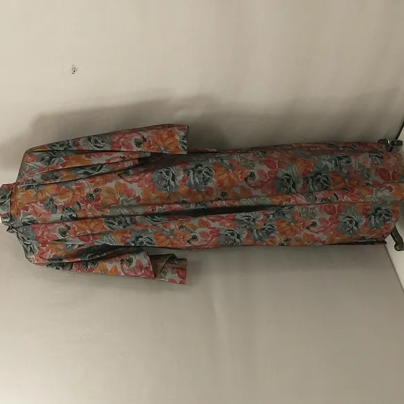 Vintage Caftan Lounge Robe Roses on Gray Weave Pockets Modest Loungewear Maxi OS