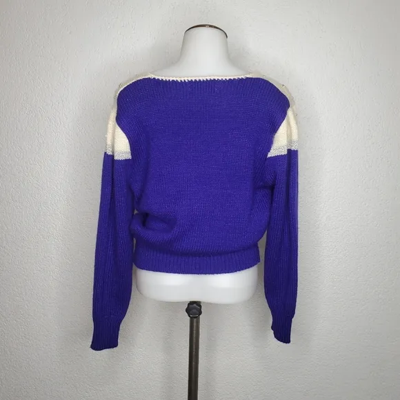 Vintage - Jaclyn Smith | Beaded V- Neck Pullover