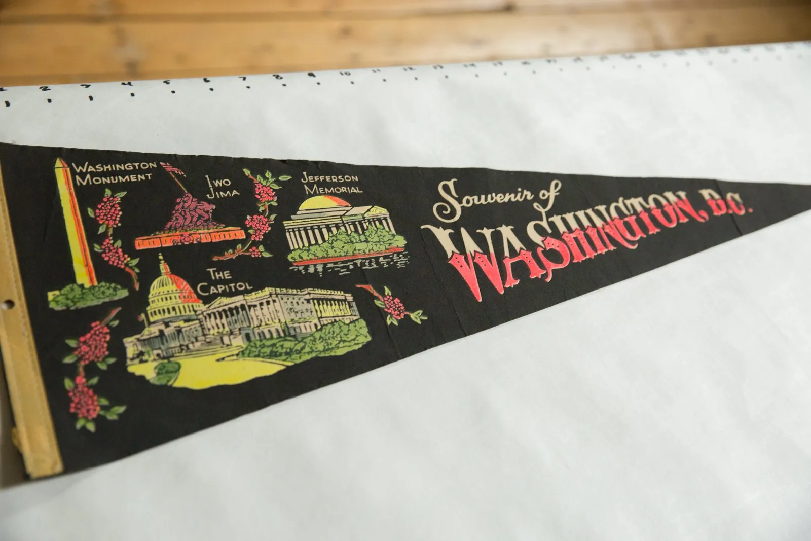 Vintage Souvenir of Washington, D.C. Felt Flag Pennant