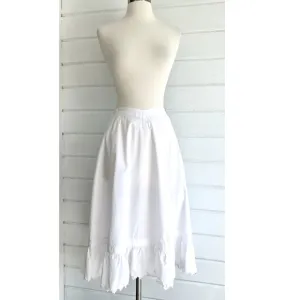 Vintage White Cotton Petticoat Skirt w/ Drawstring Waist and Scalloped Edge - M