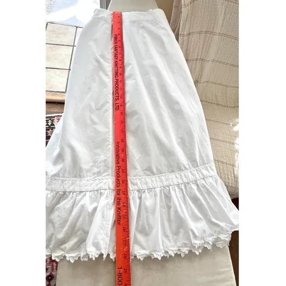 Vintage White Cotton Petticoat Skirt w/ Drawstring Waist and Scalloped Edge - M