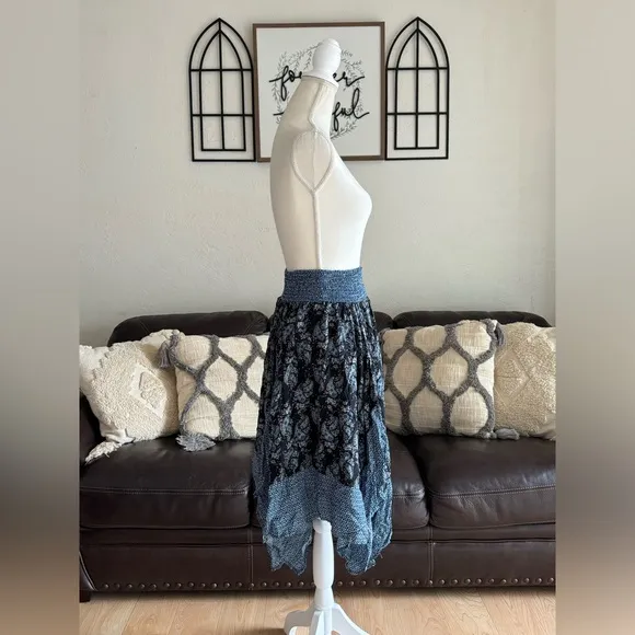 Vintage Y2K 90’s Paisley Print Asymmetrical Shark Bite Hem Skirt Size L Boho Fun